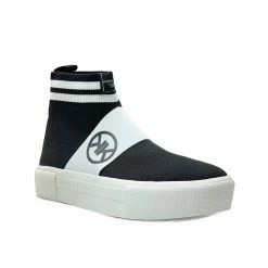 KENDALL + KYLIE BRIELLE BLACK