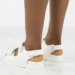 Como Store PUBLIC DESIRE DESTINATION WHITE SANDAL