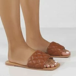 Como Store PUBLIC DESIRE CLOUD TAN SLIDE