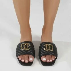 Como Store PUBLIC DESIRE HARRIE BLACK PADDED METAL DETAIL SLIDE