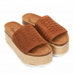 MAMA LOLA ASHAI SERRAJE MUSCADE