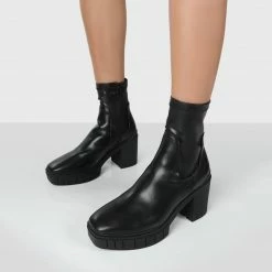 PUBLIC DESIRE OBSTACLE BLACK CHUNKY HEELED ANKLE BOOTS
