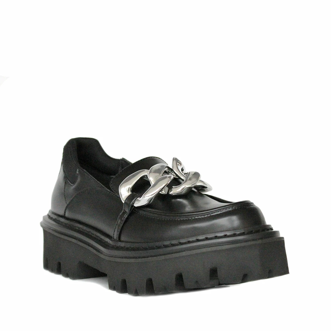 STUDIO ITALIA LEATHER BLACK CHAIN LOAFER