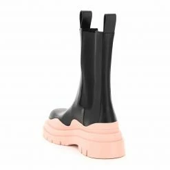 Como Store STUDIO ITALIA CHUNKY BLACK PINK BOOTS