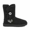 UGG BAILEY BUTTON CHARM BLACK