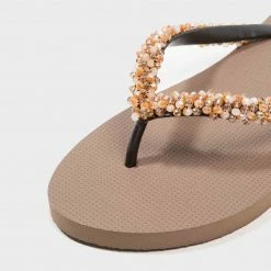 UZURII CLASSIC STONE DETAIL White Classic Gold